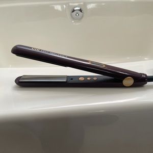 Hair straightener
